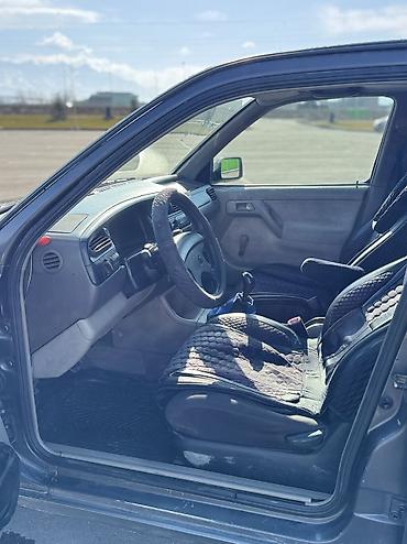 Volkswagen: Volkswagen Vento: 1992 г., 1.8 л, Бензин, Седан — 7