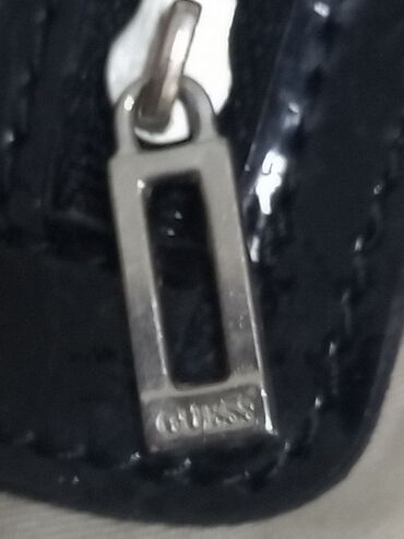 Torbe: Torba za rame, Guess, Materijal: Lakovana koža — 8