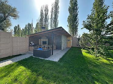 Продажа коттеджей и домов: 🏡 Продается 5-комнатный дом 150 м² с новым ремонтом 📐 Площадь дома — 27