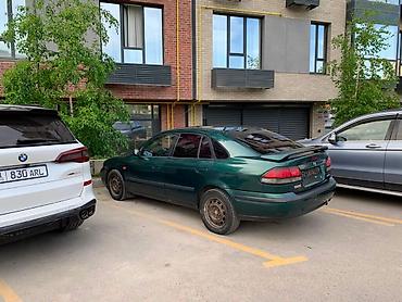 жили машина: Mazda 626: 1998 г., 2 л, Автомат, Бензин, Седан — 2