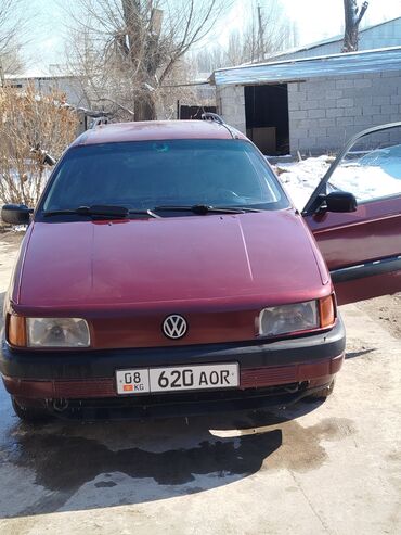 Volkswagen: Volkswagen Passat: 1991 г., 1.8 л, Механика, Бензин, Универсал