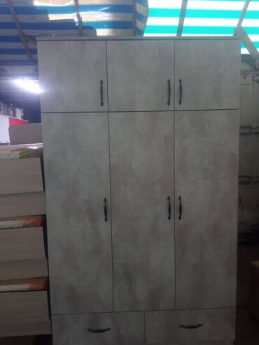 Шифоньеры: Шкаф трёх дверные. высота 2,15 Ширина 1,30 глубина 52 Цена 12500 — 22