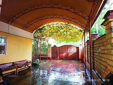 Продажа коттеджей и домов: 🏡 **Срочно продаётся дом в Бишкеке** 📍 Аламединский рынок (ул — 15