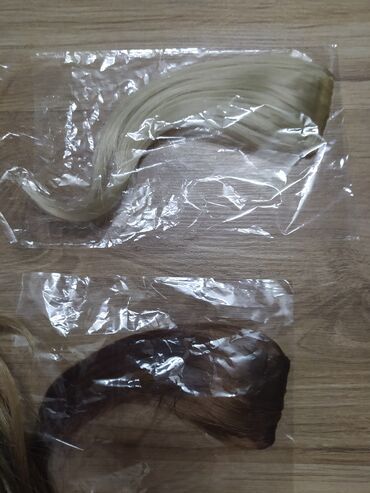 Perike i klipse: Prodajem razne šiške,prirodne i veštačke,kratke i dugačke . sve su na lalafo.rs — 1 Perike i klipse: Prodajem razne šiške,prirodne i veštačke,kratke i dugačke . sve su — 1