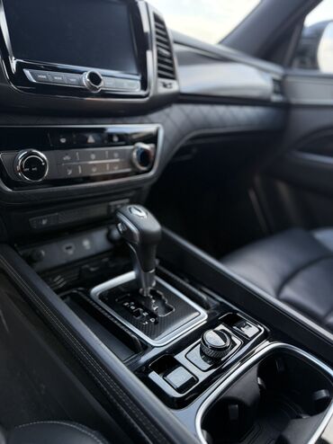 Ssangyong: Ssangyong Rexton: 2020 г., 2.2 л, Дизель, Внедорожник — 11