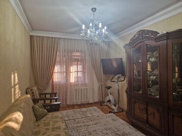 Köhnə tikili: Bakı, 3 otaqlı, Köhnə tikili, 75 kv. m