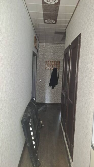 Uzunmüddətli kirayə mənzillər: Xətai rayonu,Gəncə pr,Xəzər dairəsi,9 mərtəbənin,3-cü mərtəbəsində,2 — 5