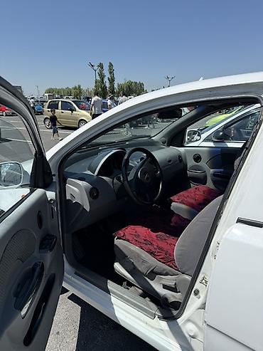 xpeng g3: Daewoo Kalos: 2003 г., 1.5 л, Механика, Бензин, Седан — 5