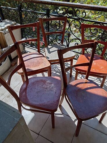 Restoran mebeli: 5 ədəd stul. İşlənmişdir. Biri 5 azn. Bir yerdə və ya tək-tək də