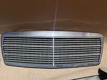mersedes radiatoru: Mercedes-Benz W123, 1998 il, Almaniya, Ünvandan götürmə — 1