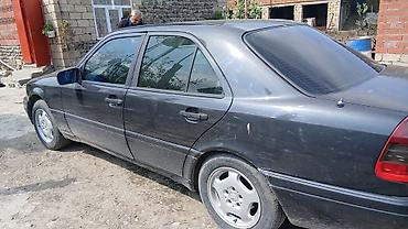 accent 1995: Mercedes-Benz C 180: 1.8 l | 1995 il Sedan — 4