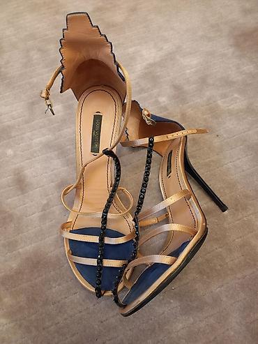 Личные вещи: Женские туфли-лодочки с открытым мысом (peep-toe), ярко‑красные. - — 8