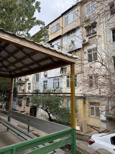 Uzunmüddətli kirayə mənzillər: Mənzi sakit bir yerdə yerləşir. Ətrafda məktəb baxça market poliknika — 12