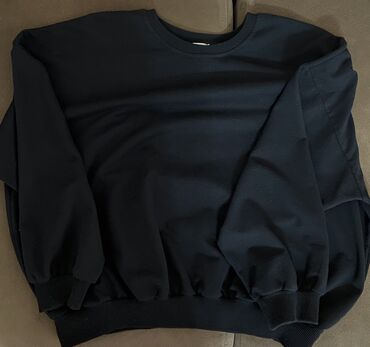 ust geyimleri: Женский свитер цвет - Черный