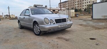 Mercedes-Benz: Mercedes-Benz E 230: 2.3 l | 1995 il Sedan