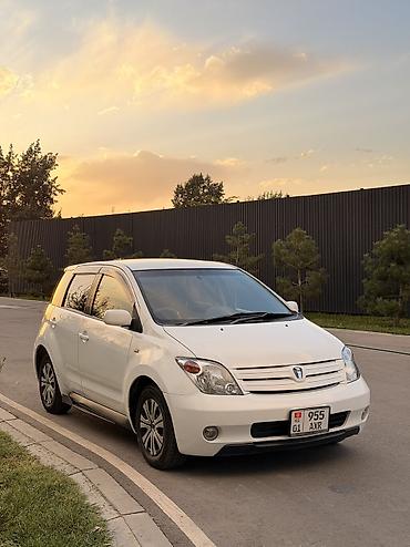 Toyota Ist: 2003 г., 1.5 л, Автомат, Бензин, Хэтчбэк
