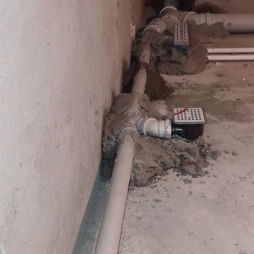 İstilik sistemi: Her cur Santexnik işləri görülür . Kombi xetlerinin cekilmesi — 22