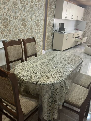 Taburetlər: Mətbəx üçün, Açılmayan, Oval masa, 4 stul