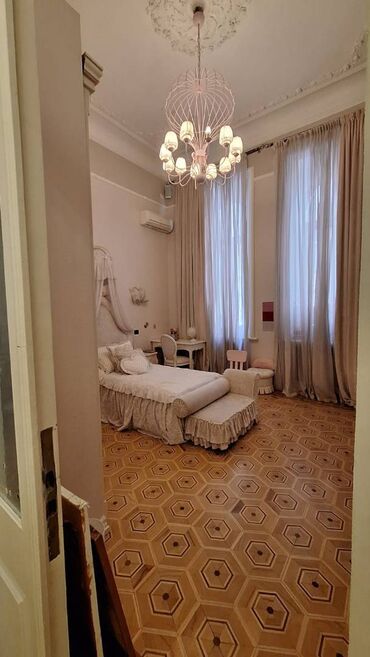 Köhnə tikili: Bakı, 6 otaqlı, Köhnə tikili, m. Sahil, 350 kv. m — 10