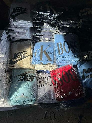 Majice: Majice muske stampa 450 din komad u seriji 4 komada, majice vez muske — 20