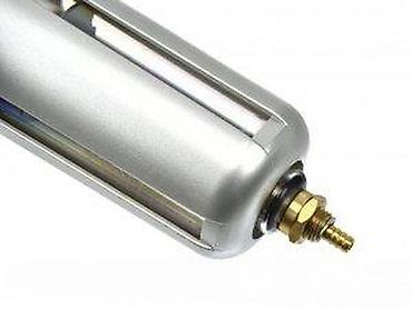 Ostali pribor i dodaci za alate: Regulator pritiska sa filterom i manometrom za komprimovani vazduh - — 8