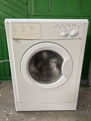 кофемашина с автоматическим капучинатором для дома: Кир жуучу машина Indesit, Автомат