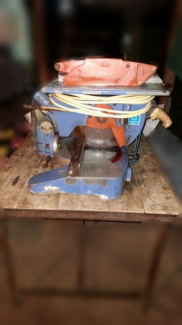 Uqlorezlər: Özçelik marka künc kəsən (mitre) diskli dəzgah - Material: ağac, MDF — 7