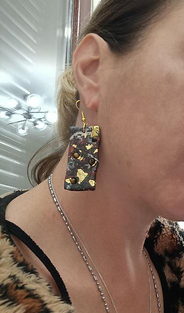 Minđuše: Ručno rađene mindjuse od gline sa unikatnim apstraktnim dezenom i — 29