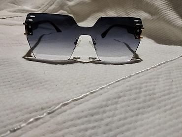 Eynəklər: Gün eynəyi, Gucci — 10