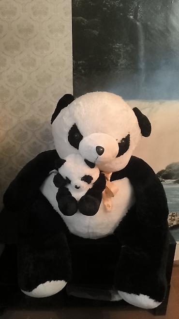 oyuncaq kuxna: Böyük ölçülü yumşaq panda oyuncağı – qucağında kiçik panda balası ilə — 1