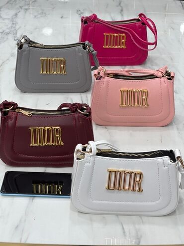 Haima: Çiyin çantası, Dior, Yeni