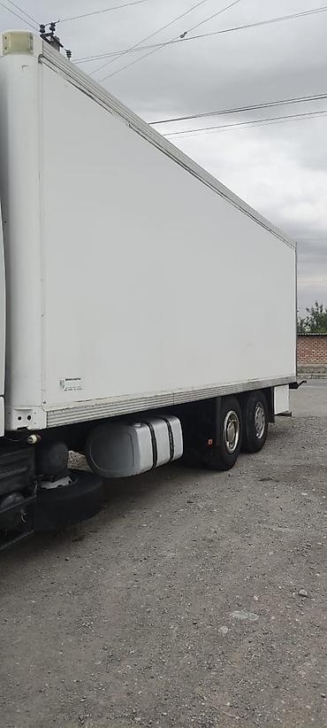 кондиционер на крышу грузовика: Volvo FH13 440, седельный тягач с рефрижераторным полуприцепом — 4