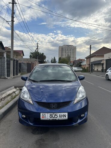 купить машину: Honda Fit: 2010 г., 1.5 л, Автомат, Бензин, Хетчбек