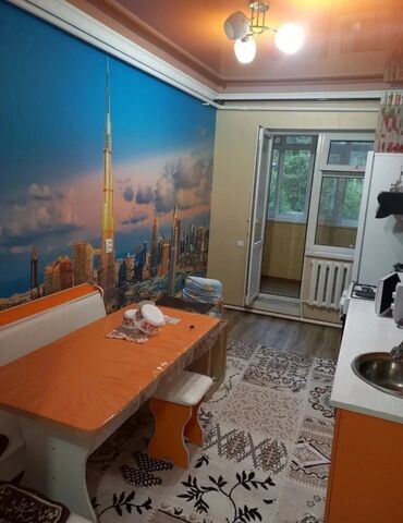 купить дом на берегу иссык куля: 3 бөлмө, 61 кв. м, 105-серия, 2 кабат, Евроремонт