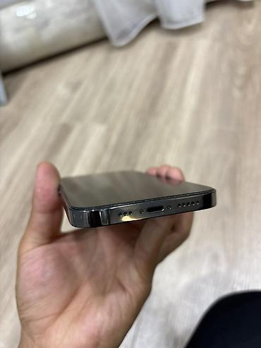 Apple iPhone: IPhone 13 Pro Цвет: Черный Память 128 Акуммлятор 77 Состояние корпуса — 7