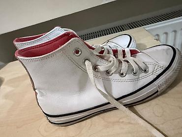 Şəxsi əşyalar: Məhsul: Ağ rəngli yüksəkboğaz uniseks krossovkalar CONVERSE - Dizayn — 1