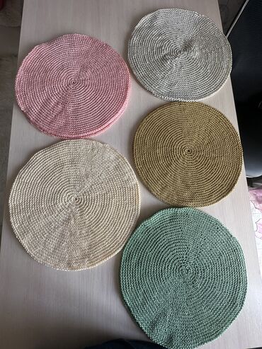 ваза посуда: Декоративные коврики ручной работы и разных цветов, могу на заказ