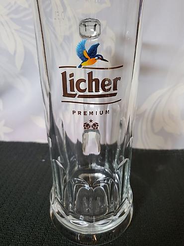 Čaše: Krigla nova Licher premuim Wiesn rastalova. Nova krigla sve na njoj — 7