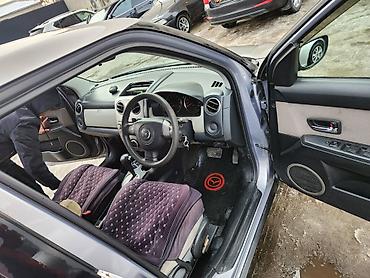 Mazda: Mazda Verisa: 2005 г., 1.5 л, Автомат, Бензин, Хэтчбэк — 12