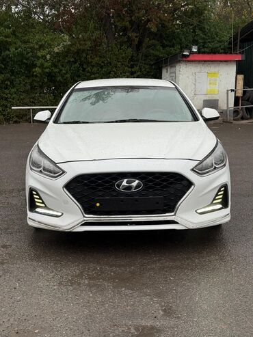 срочно продам машину дёшево: Hyundai Sonata: 2019 г., 2 л, Автомат, Газ, Седан