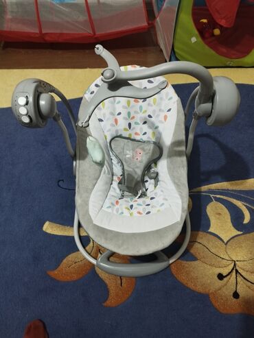 автолюлька для новорожденных: Продаем автолюльку почти новыймало пользовались, цена 4500 сом