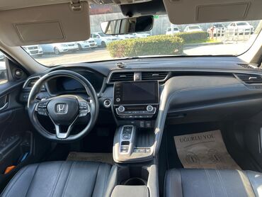 Honda: Honda Insight: 1.5 l | 2020 il Sedan — 4