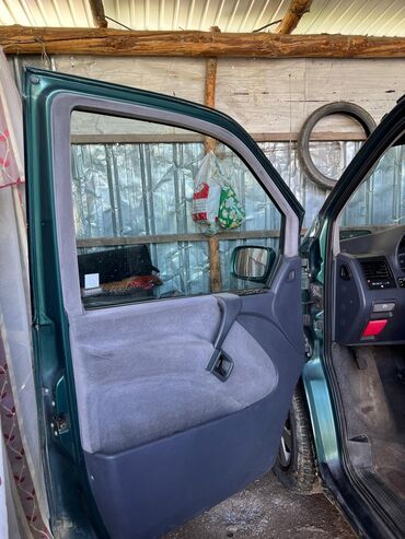 Mercedes-Benz: Mercedes-Benz Vito: 1999 г., 2.2 л, Автомат, Дизель, Минивэн — 10