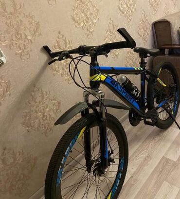 Şəhər velosipedləri: Velsobed satılır Qiymäti 200 Manata bir ayin velsobedidi täm täzädi