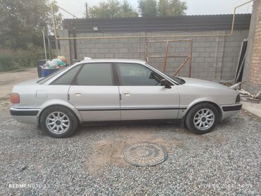 токмок авто машина: Audi 80: 1992 г., 2 л, Механика, Бензин, Седан