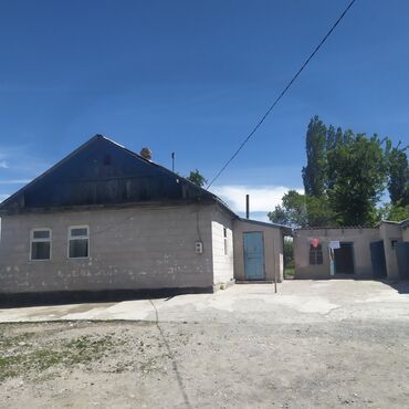 продаю дом в киргизии 1: 72 м², 5 комнат, Кухонная мебель