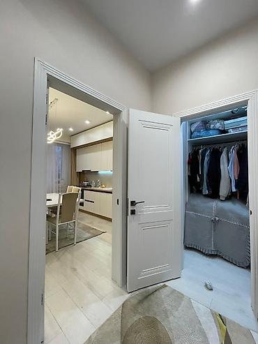 Продажа квартир: 1 комната, 49 м², Элитка, 2 этаж, Дизайнерский ремонт — 10