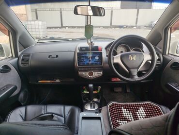 фит алмашам: Honda Fit: 2003 г., 1.3 л, Вариатор, Бензин