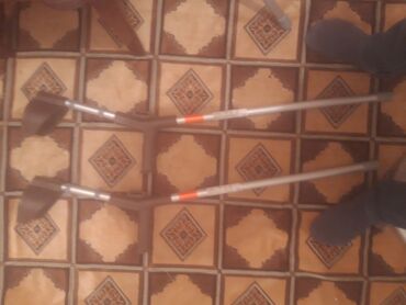 детские вещи на веревке: Детские костыли новые комплек