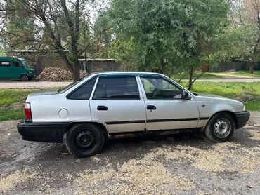 Daewoo: Daewoo Nexia: 2005 г., 1.6 л, Механика, Газ, Седан